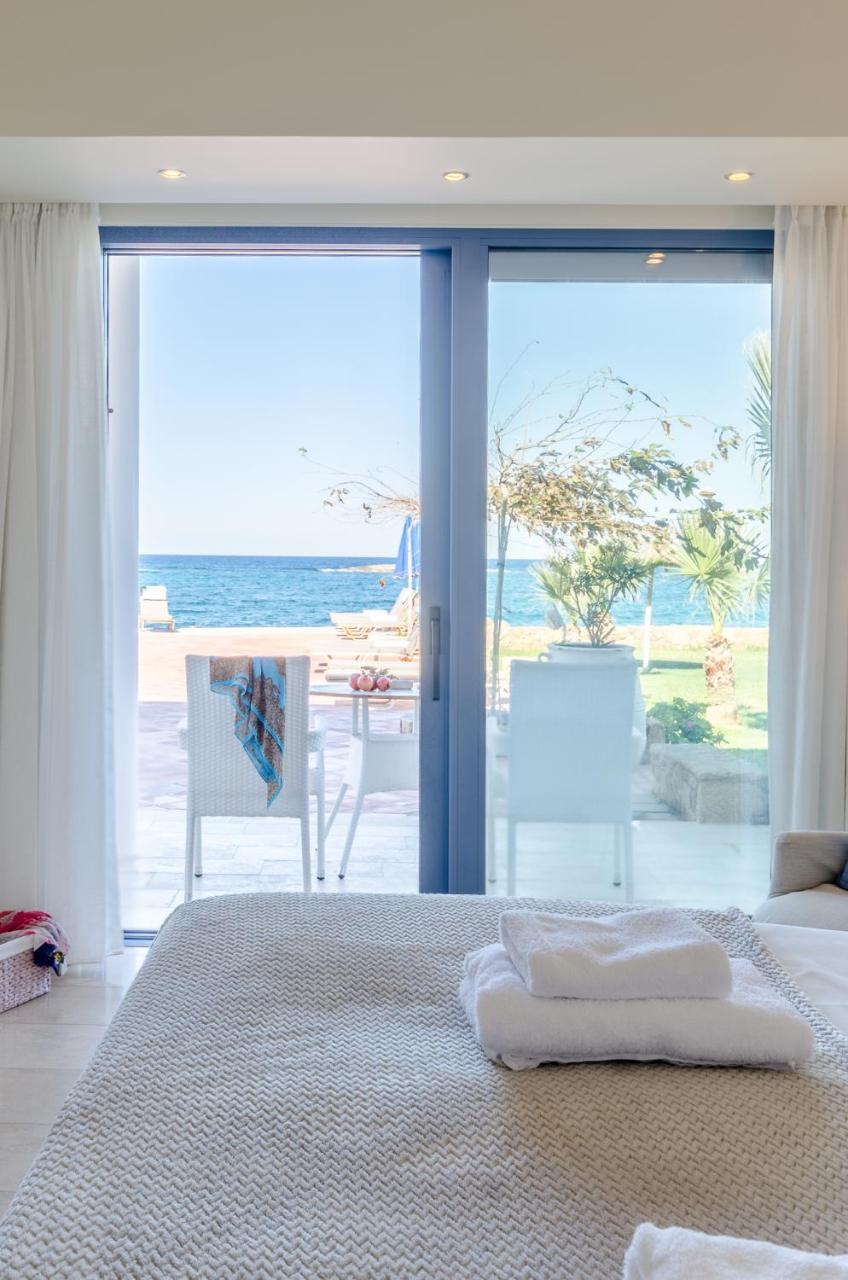 Pyrgos Blue Aparthotel 3*